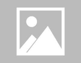 小姐姐在地摊卖鞋视频,小姐姐巧手打造时尚鞋履，街头魅力无限